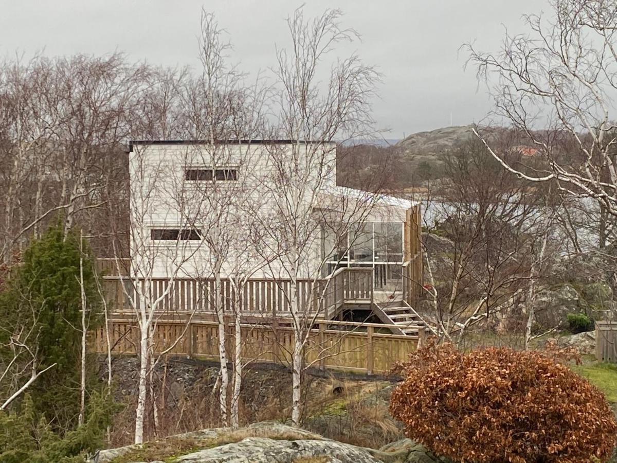 Mycket Trevlig Stuga Pa Braennoe Med Havsutsikt Branno Exterior photo